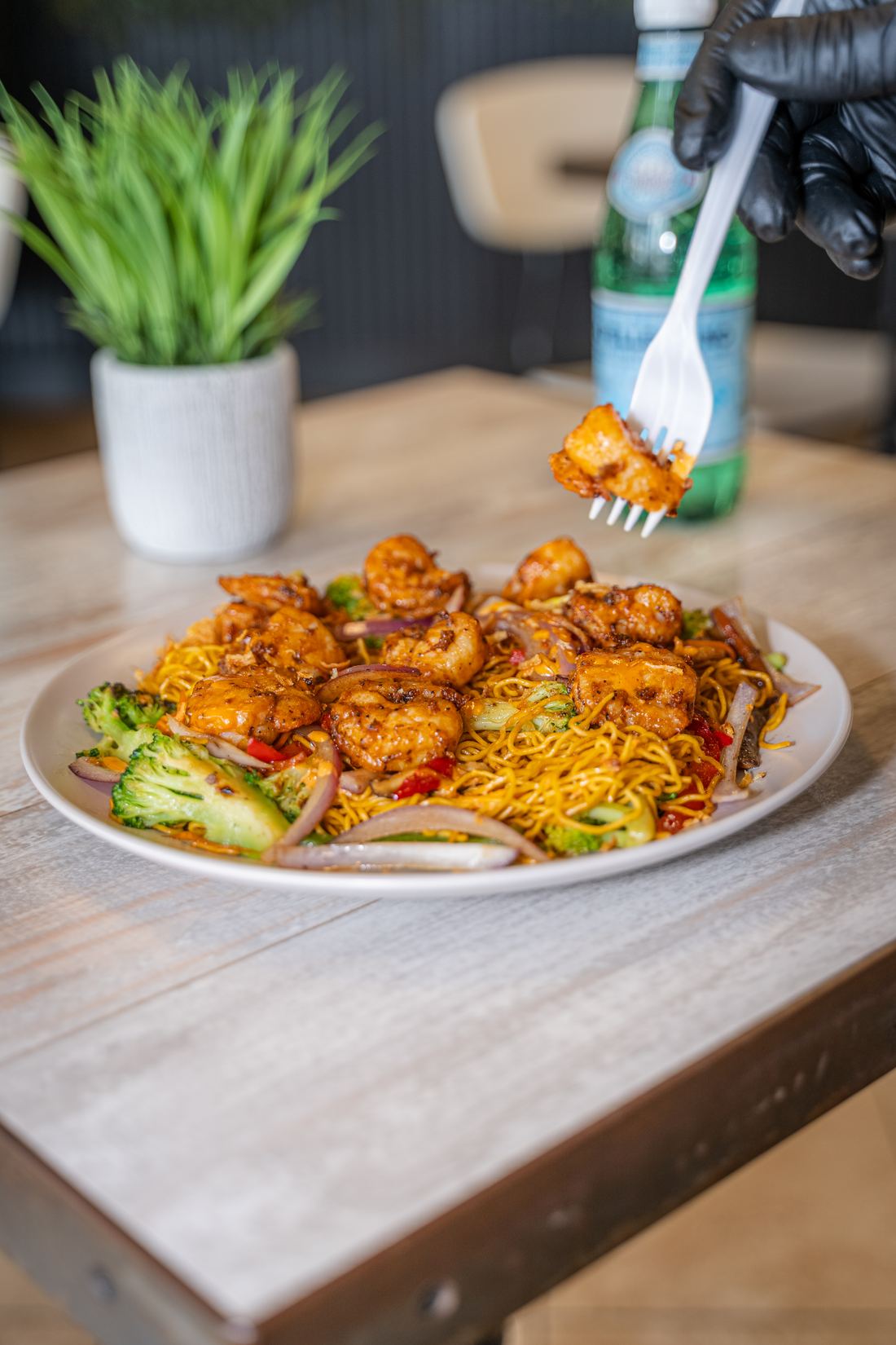 Shrimp garlic noodles